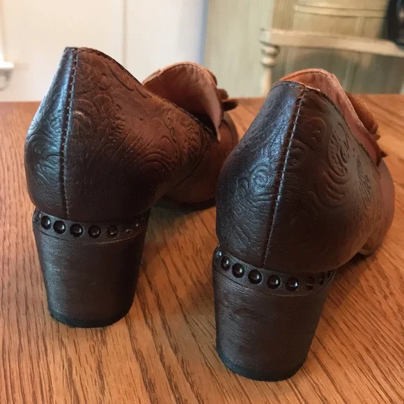 Noora by L'Artiste for Springstep - Picture 8 of 10